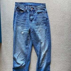 BDG (Urban Outfitters) boyfriend jeans